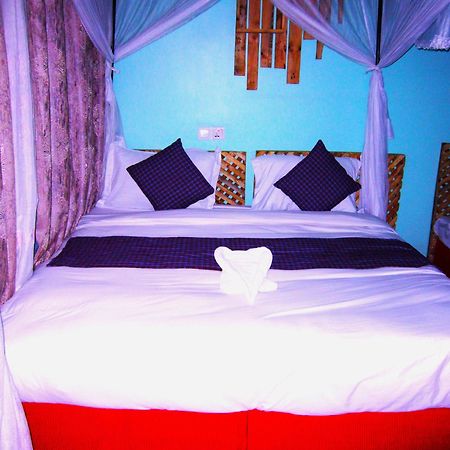 Safari Park House Bed & Breakfast Arusha Exterior photo