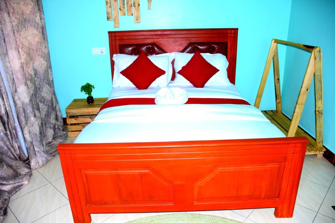 Safari Park House Bed & Breakfast Arusha Exterior photo