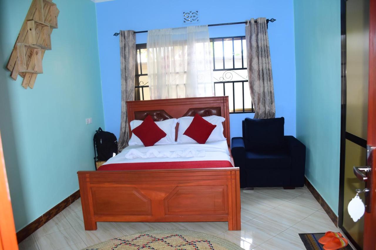 Safari Park House Bed & Breakfast Arusha Exterior photo
