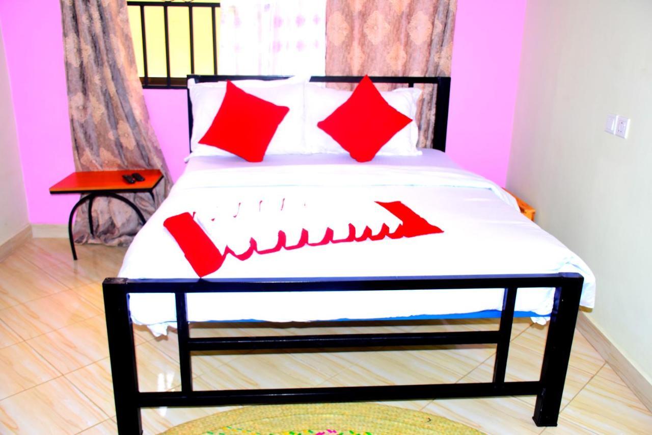 Safari Park House Bed & Breakfast Arusha Exterior photo