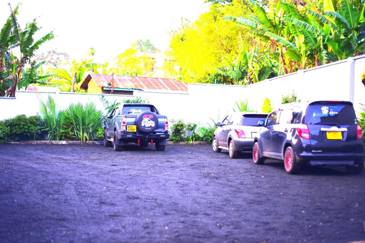 Safari Park House Bed & Breakfast Arusha Exterior photo