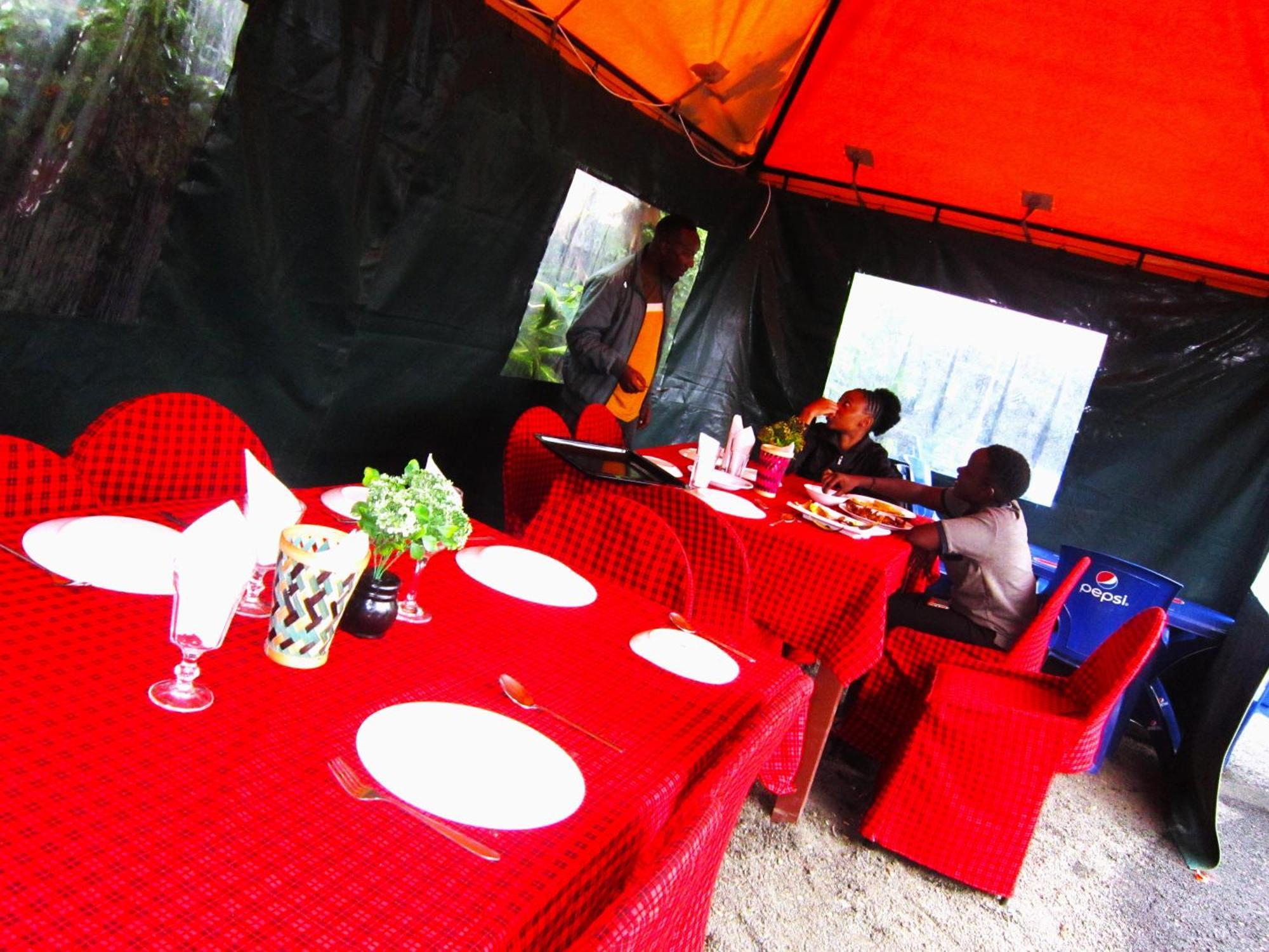 Safari Park House Bed & Breakfast Arusha Exterior photo