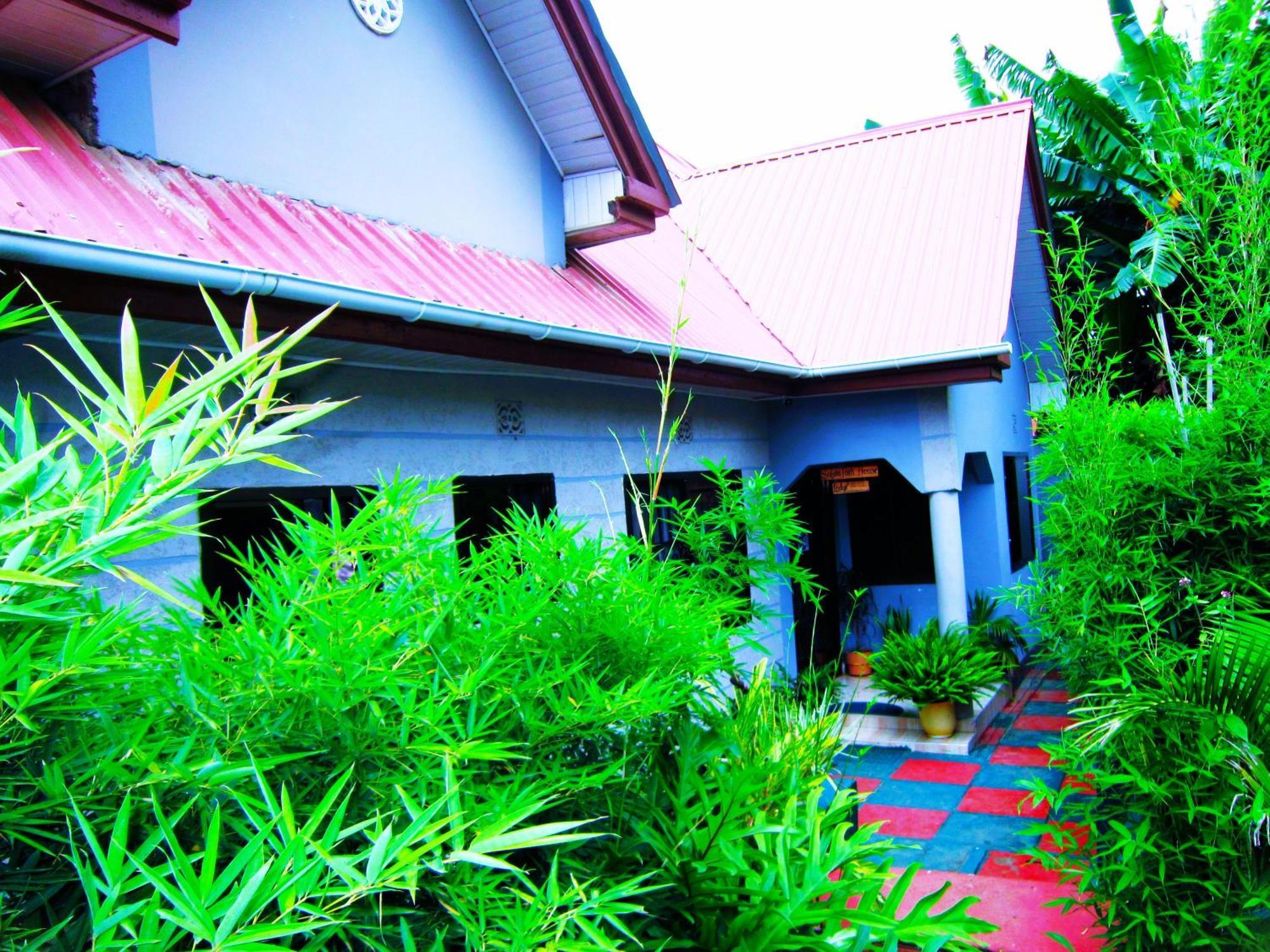 Safari Park House Bed & Breakfast Arusha Exterior photo