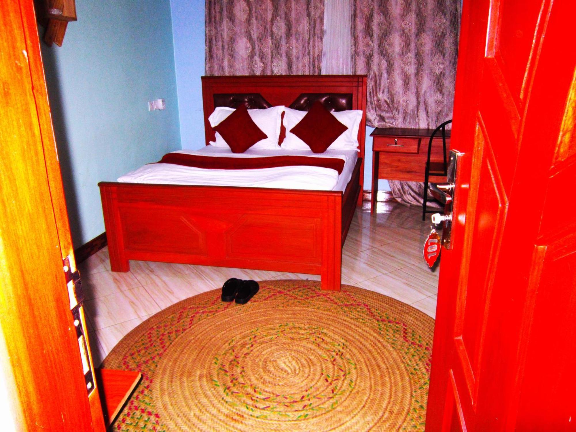 Safari Park House Bed & Breakfast Arusha Exterior photo