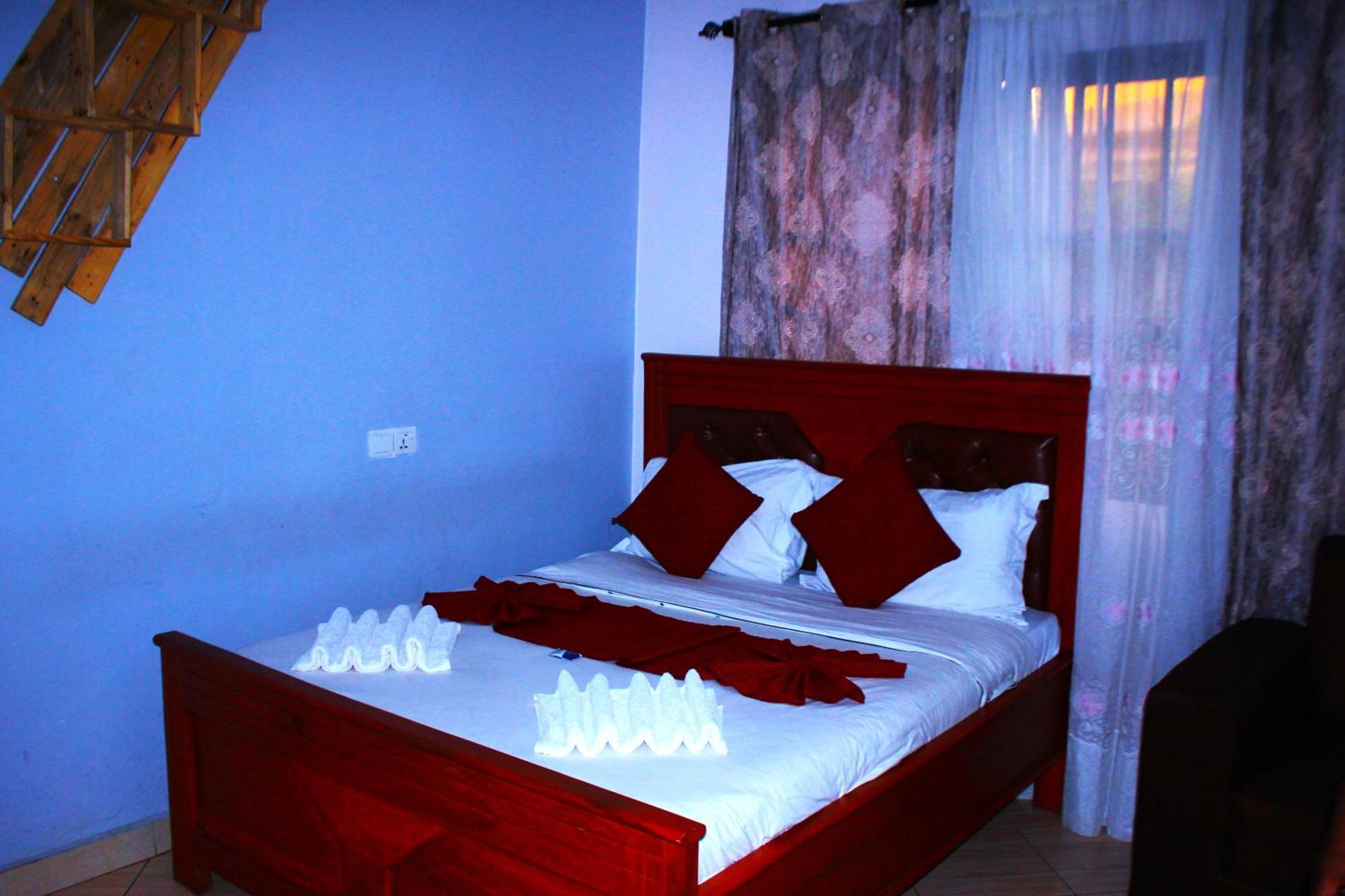 Safari Park House Bed & Breakfast Arusha Exterior photo