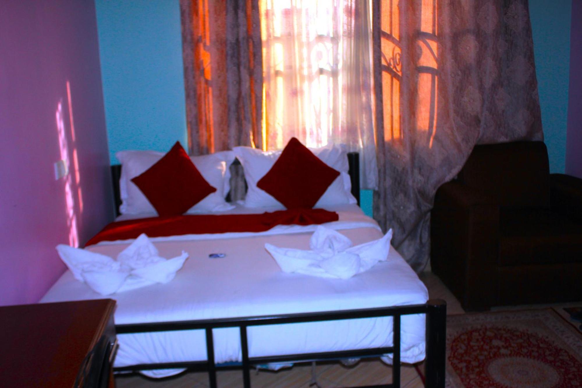 Safari Park House Bed & Breakfast Arusha Exterior photo